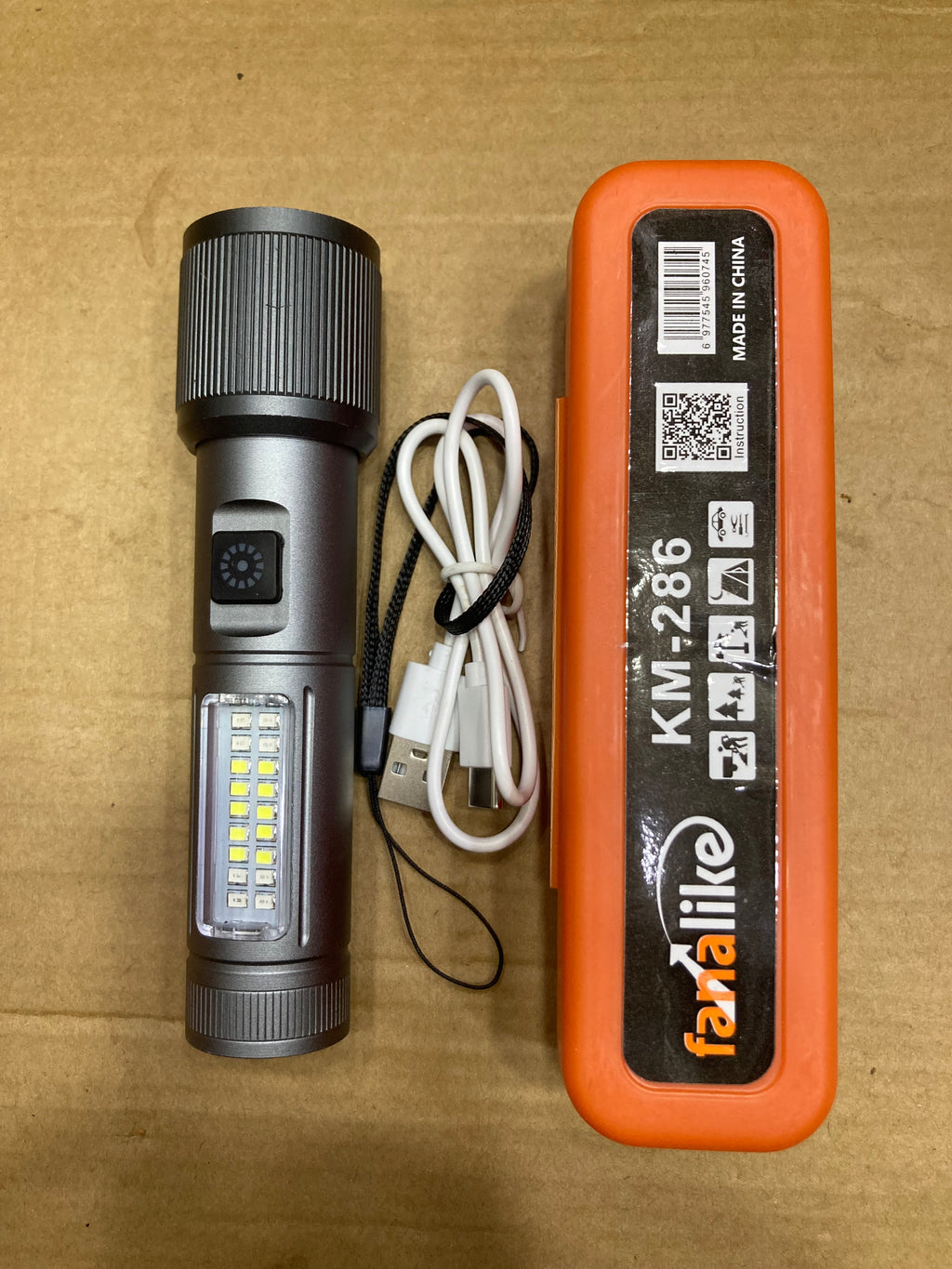 HEAVY METAL HAND TORCH KM286 HIGH RANGE TORCH IN PAKISTAN